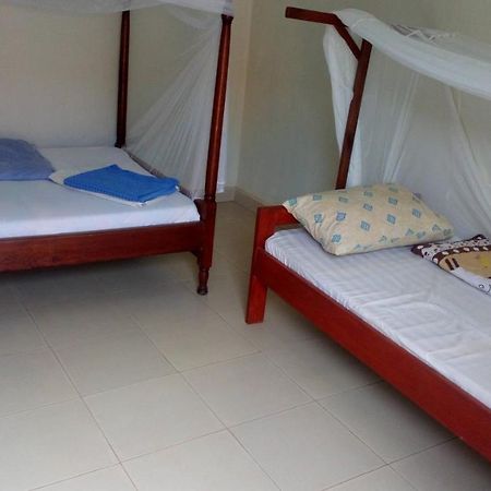 Knowledge For Change House Hotel Fort Portal Buitenkant foto